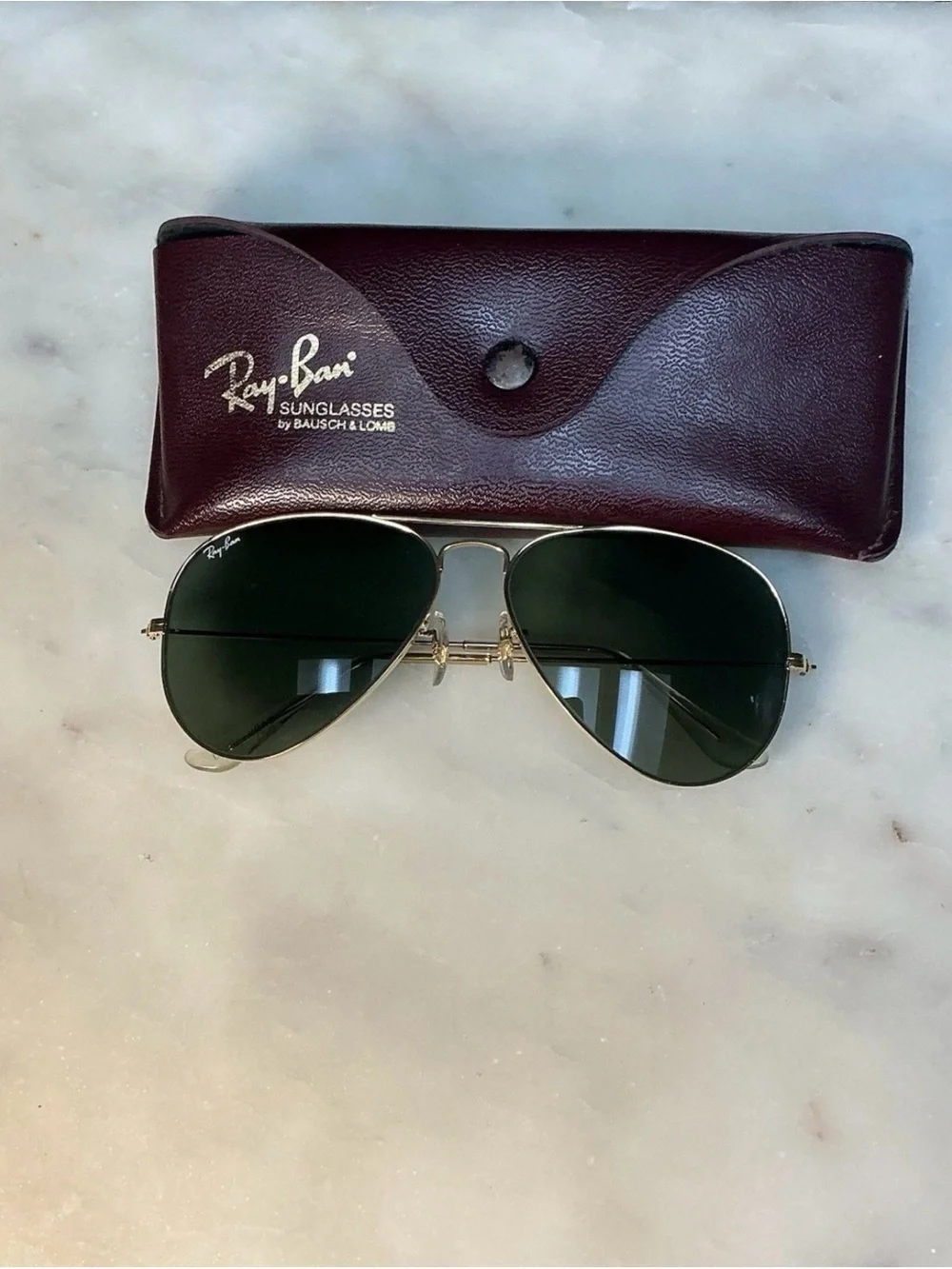 Ray-Ban Men Aviator Sunglasses Gold Metal Frame Green Tinted Glass Lens w/ Case